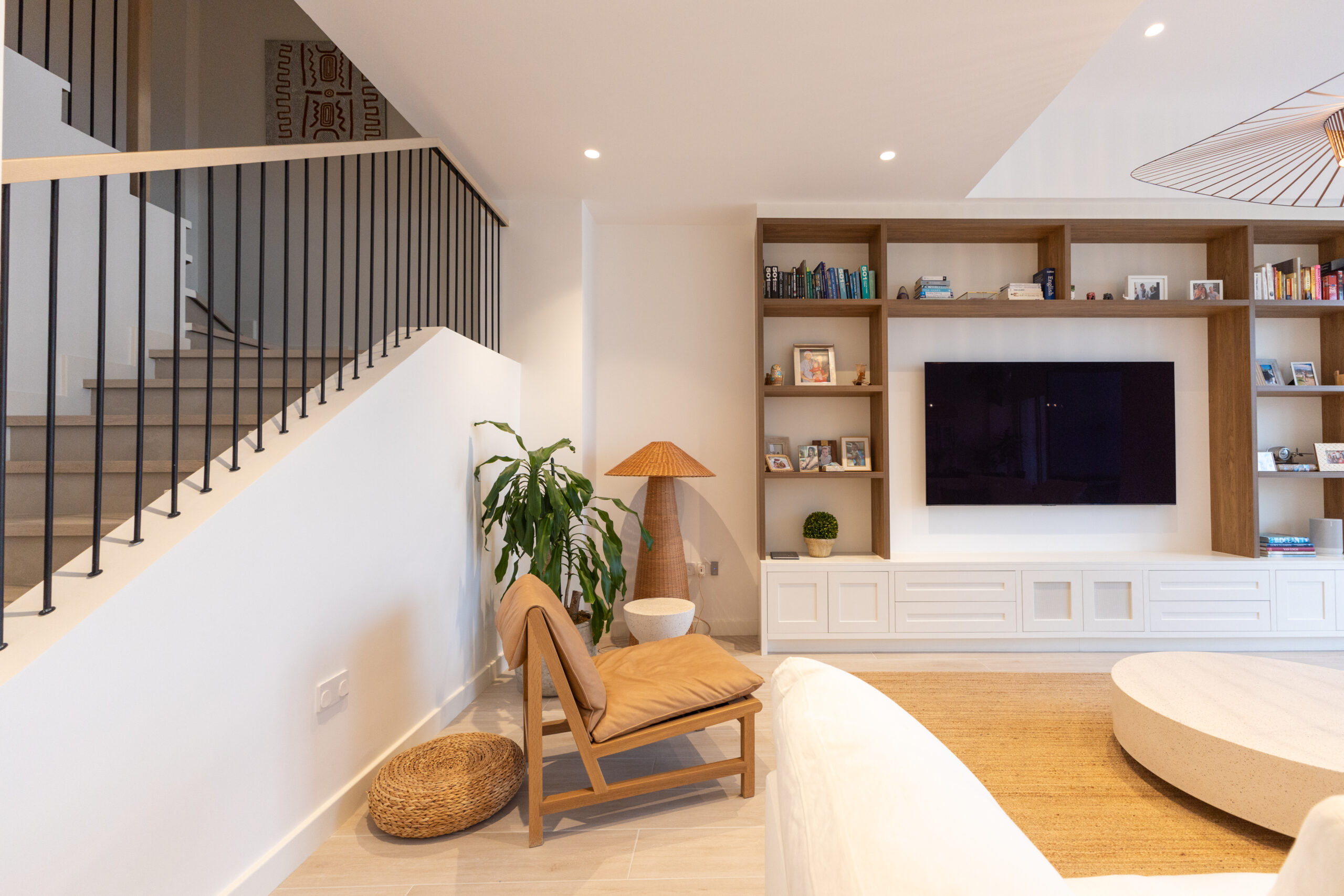 join renovation platform uae detail — premium materials