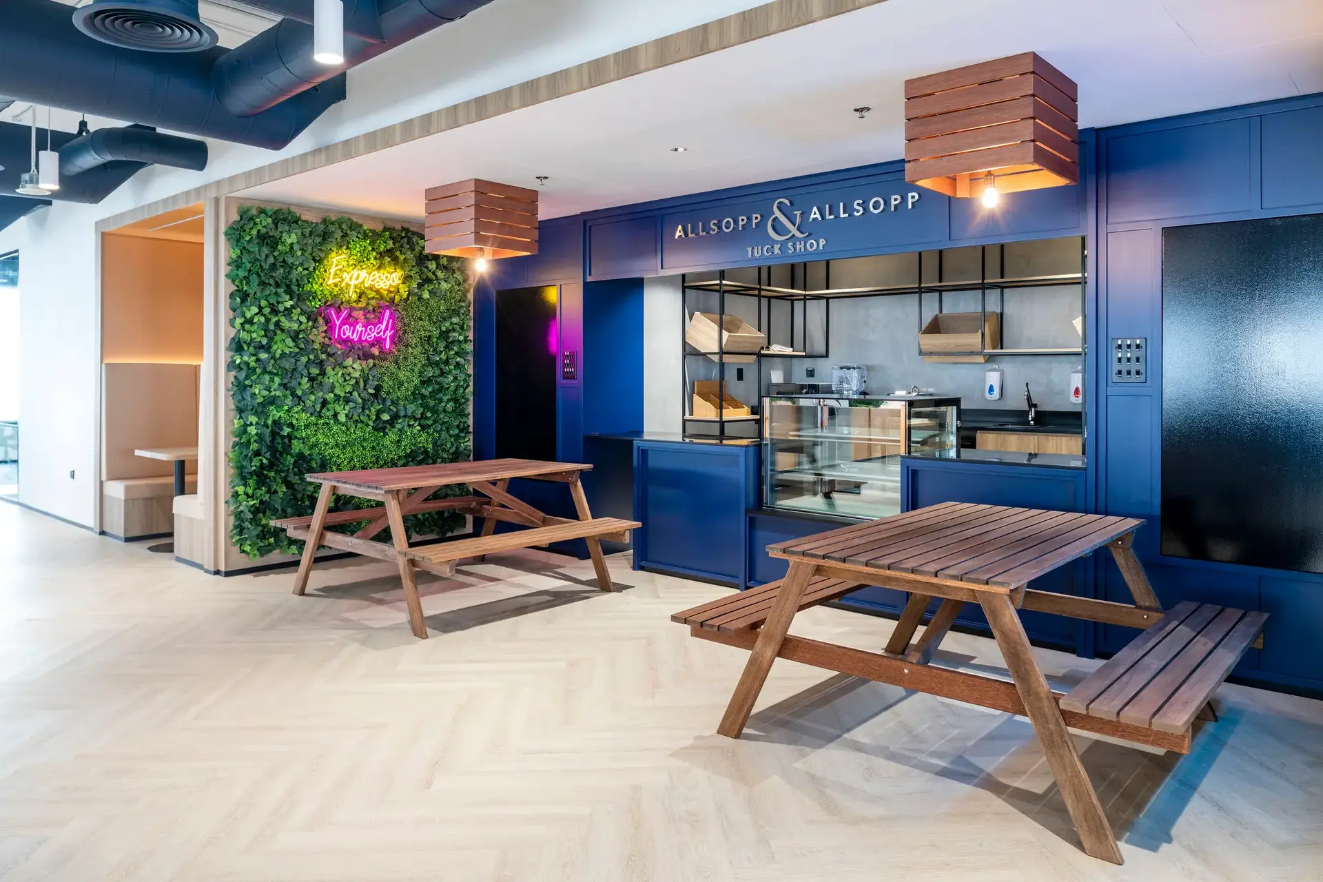 office fit out dubai detail — premium materials